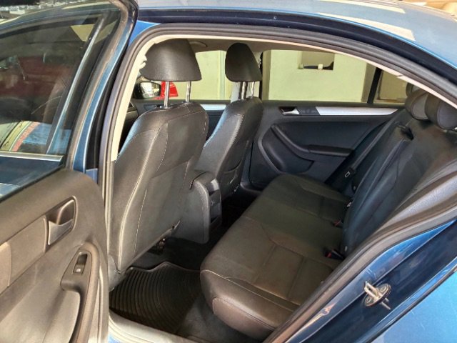 Used 2017 Volkswagen Jetta SE image 20