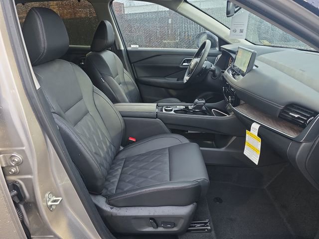 New 2026 Nissan Rogue Platinum w/ Platinum Premium Package image 9