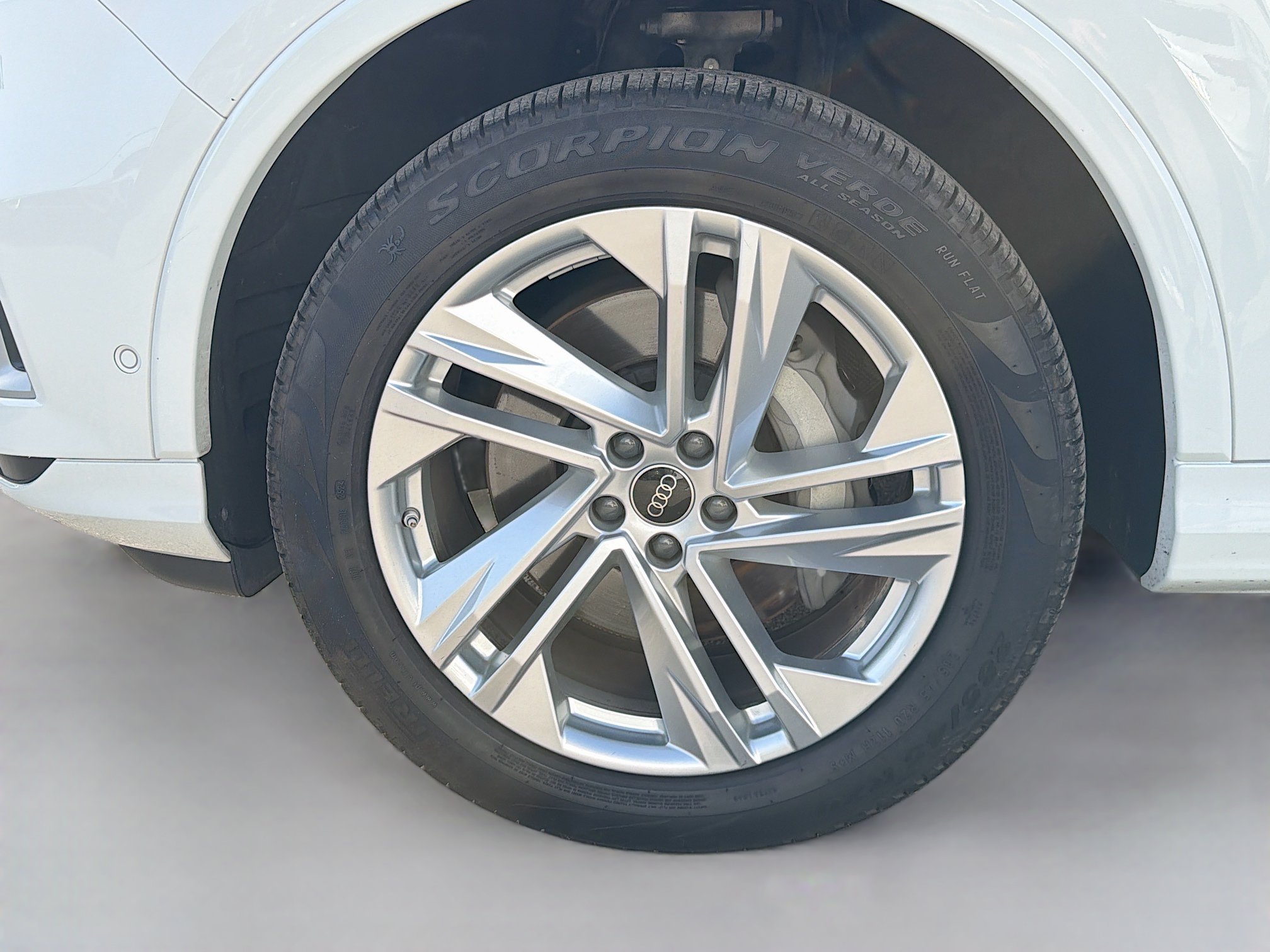 Used 2023 Audi Q7 2.0T Premium Plus w/ Premium Plus Package AWD/4WD image 42