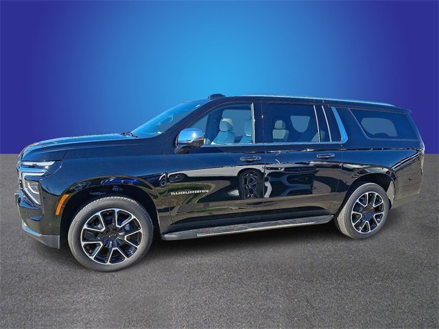 Used 2025 Chevrolet Suburban Premier image 7