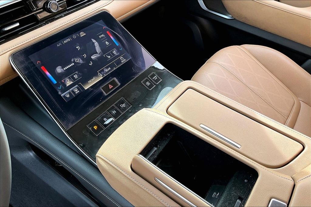 Used 2025 INFINITI QX80 Sensory image 15