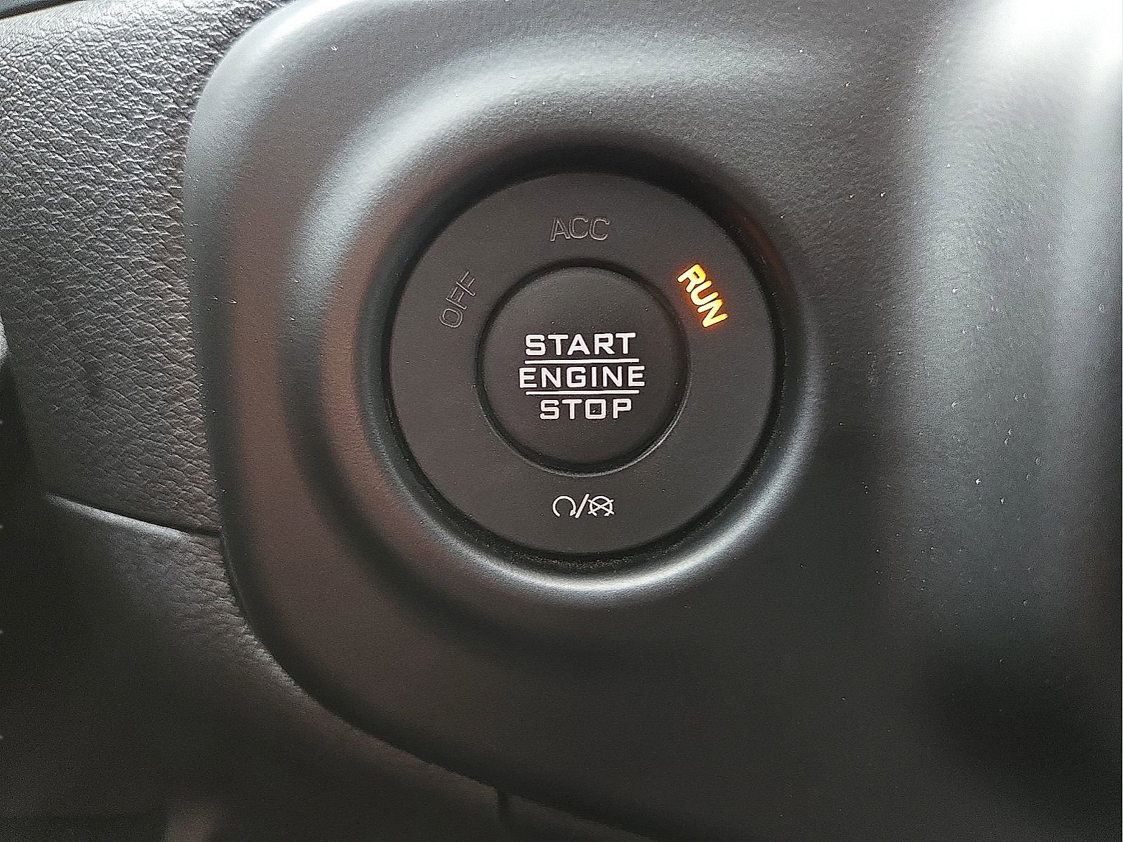 Used 2021 Jeep Gladiator Overland w/ Popular Equipment Package AWD/4WD image 21