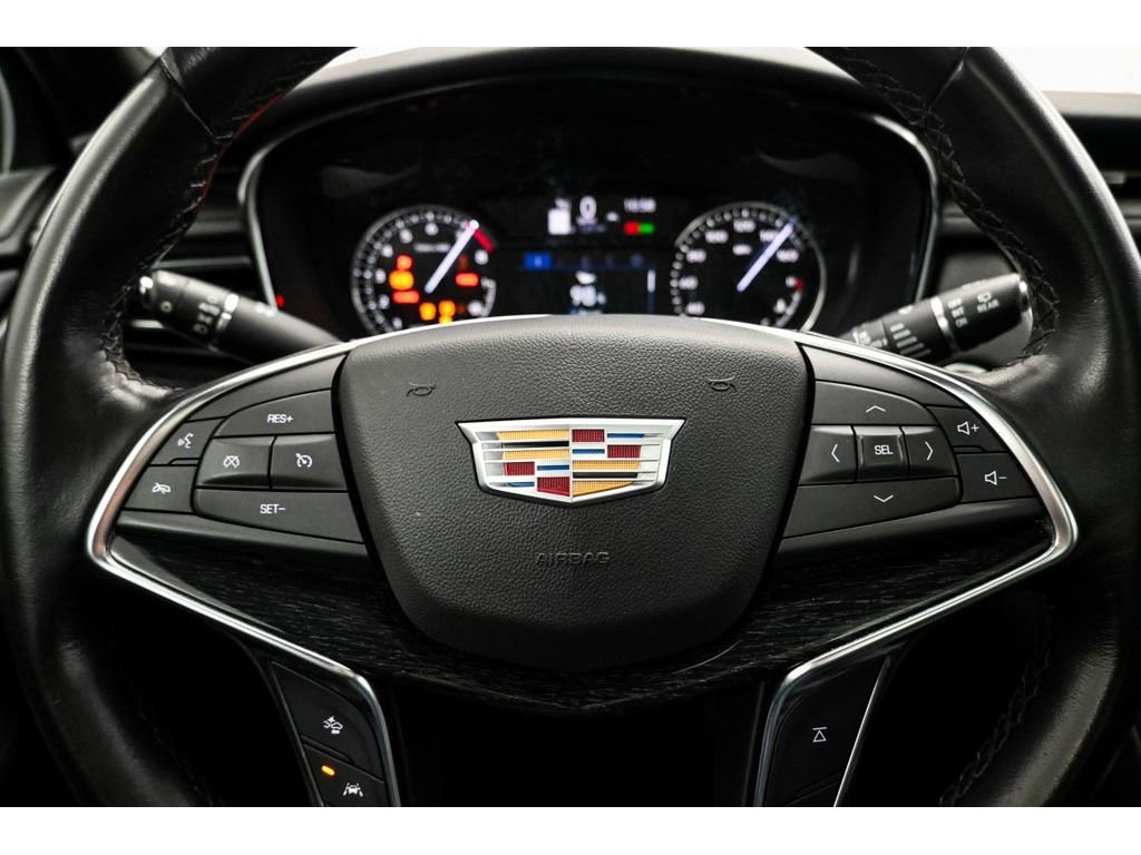 Certified 2022 Cadillac XT5 Premium Luxury image 12
