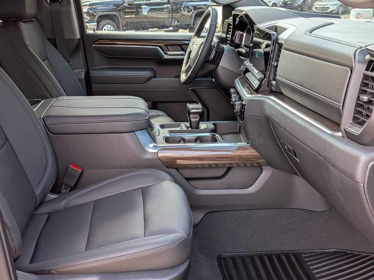 New 2026 Chevrolet Silverado 1500 LT w/ Leather Package RWD image 24