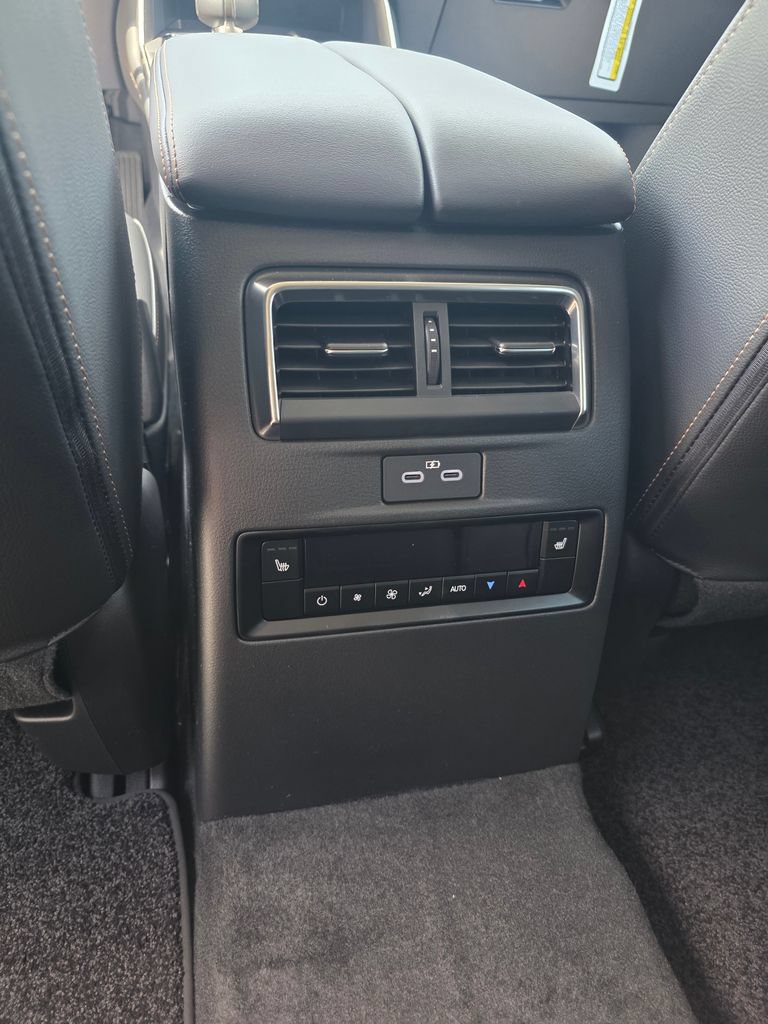New 2026 MAZDA CX-90 Plug-In Hybrid w/Premium Sport AWD/4WD image 11