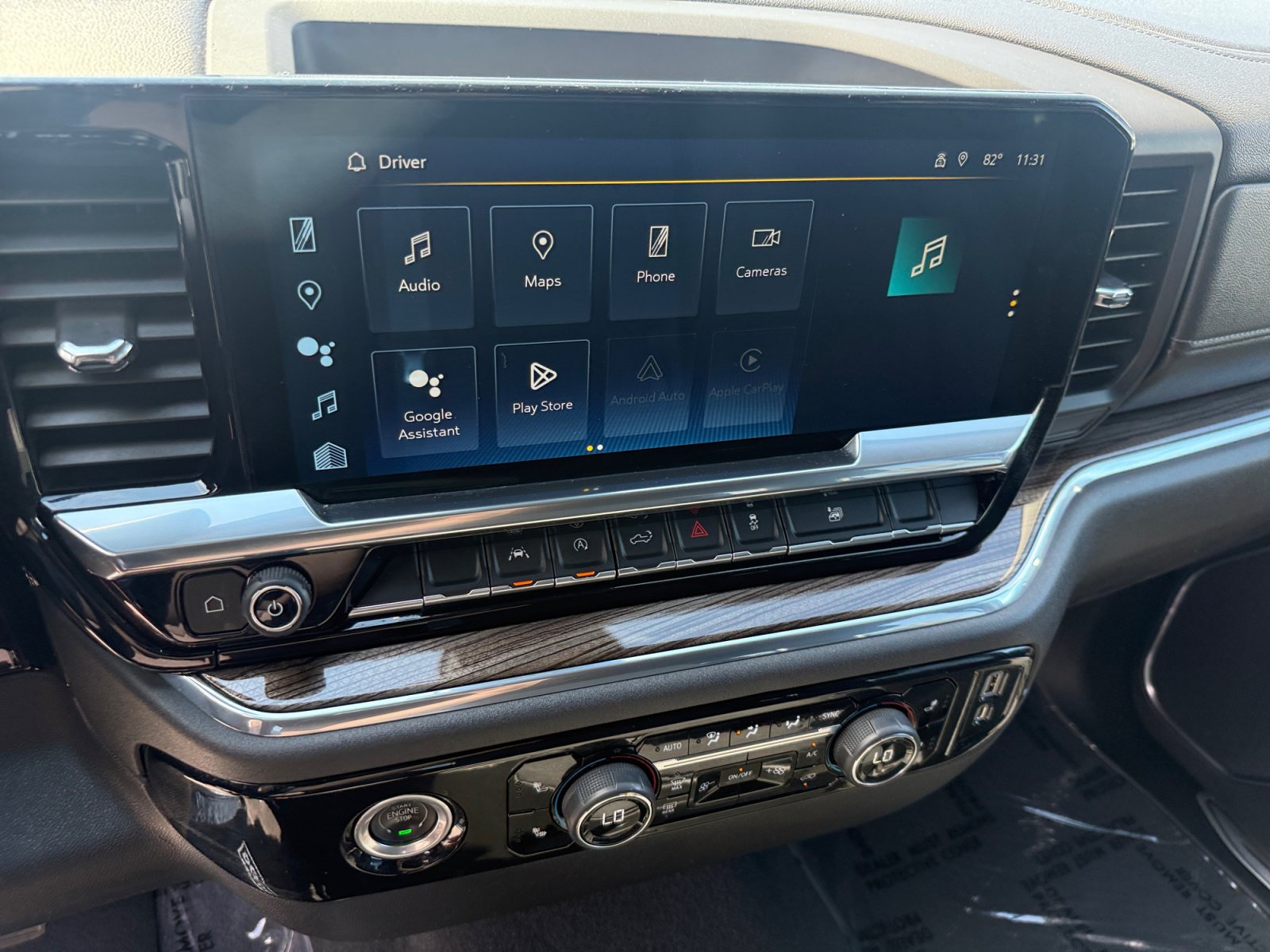 Used 2023 Chevrolet Silverado 1500 LT AWD/4WD image 12