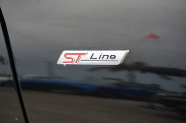 Certified 2023 Ford Escape ST-Line w/ Tech Pack #1 FWD image 33