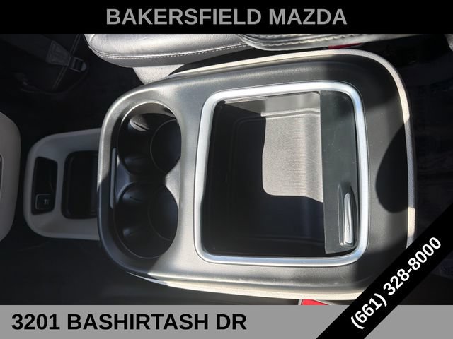 Used 2023 Chrysler Pacifica Touring-L FWD image 21