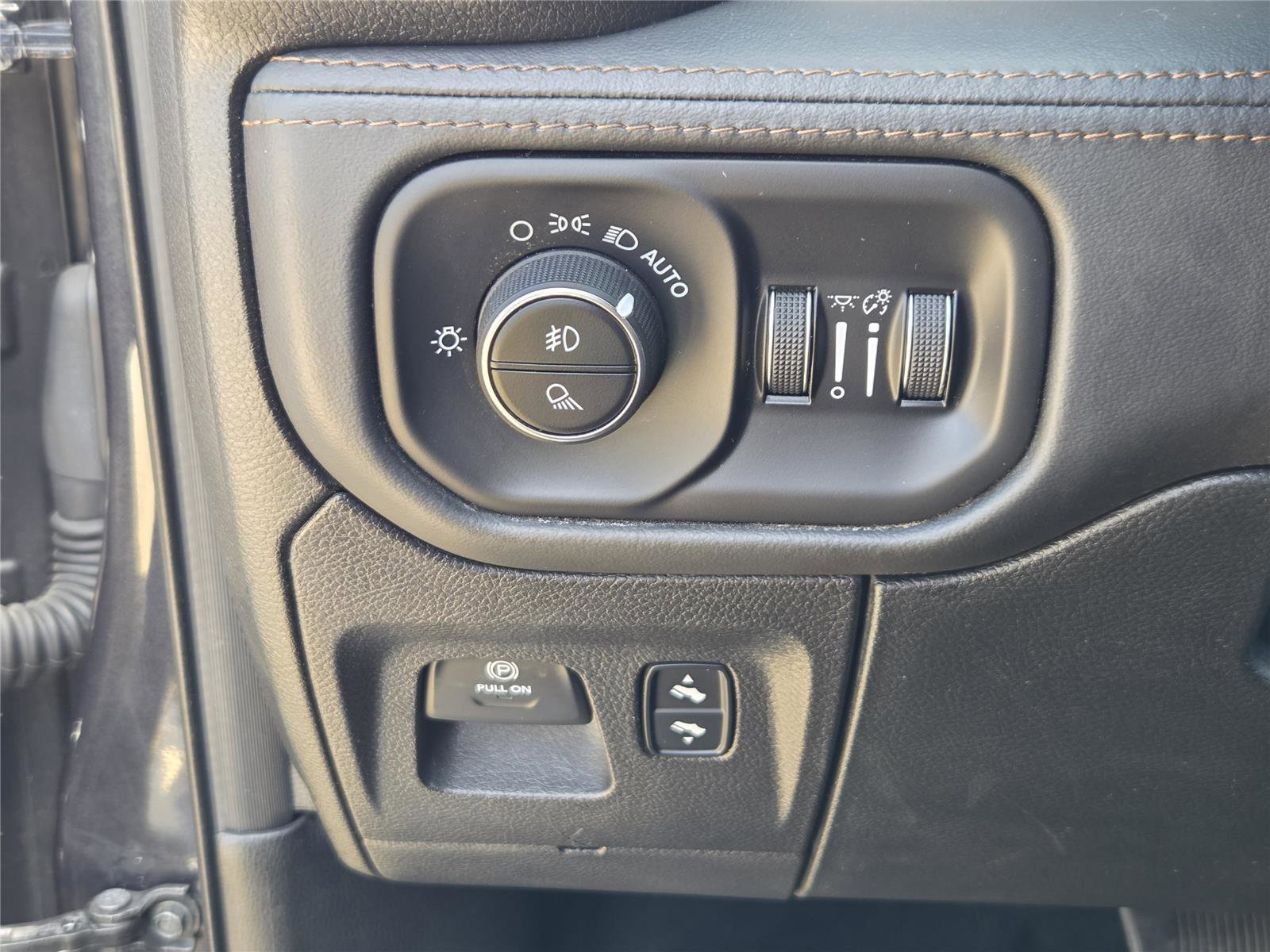 Used 2020 RAM 1500 Limited AWD/4WD image 27