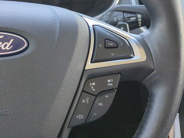 Used 2019 Ford Edge Titanium w/ Equipment Group 301A AWD/4WD image 24