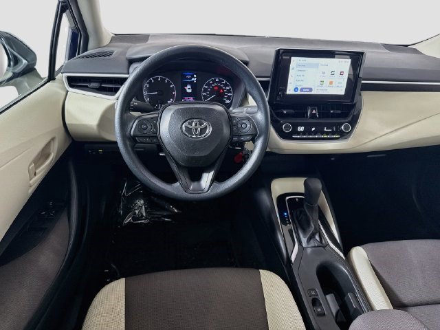 Used 2025 Toyota Corolla LE FWD image 16
