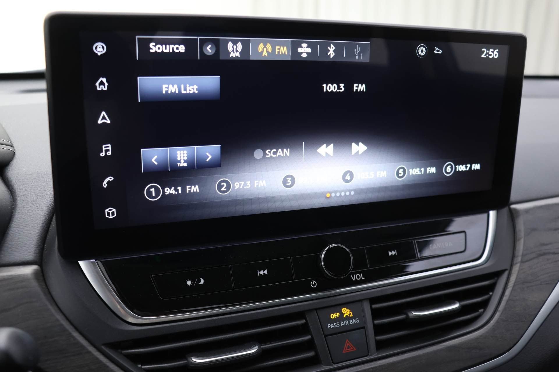 Used 2023 Nissan Altima 2.5 SV w/ SV Premium Package image 7