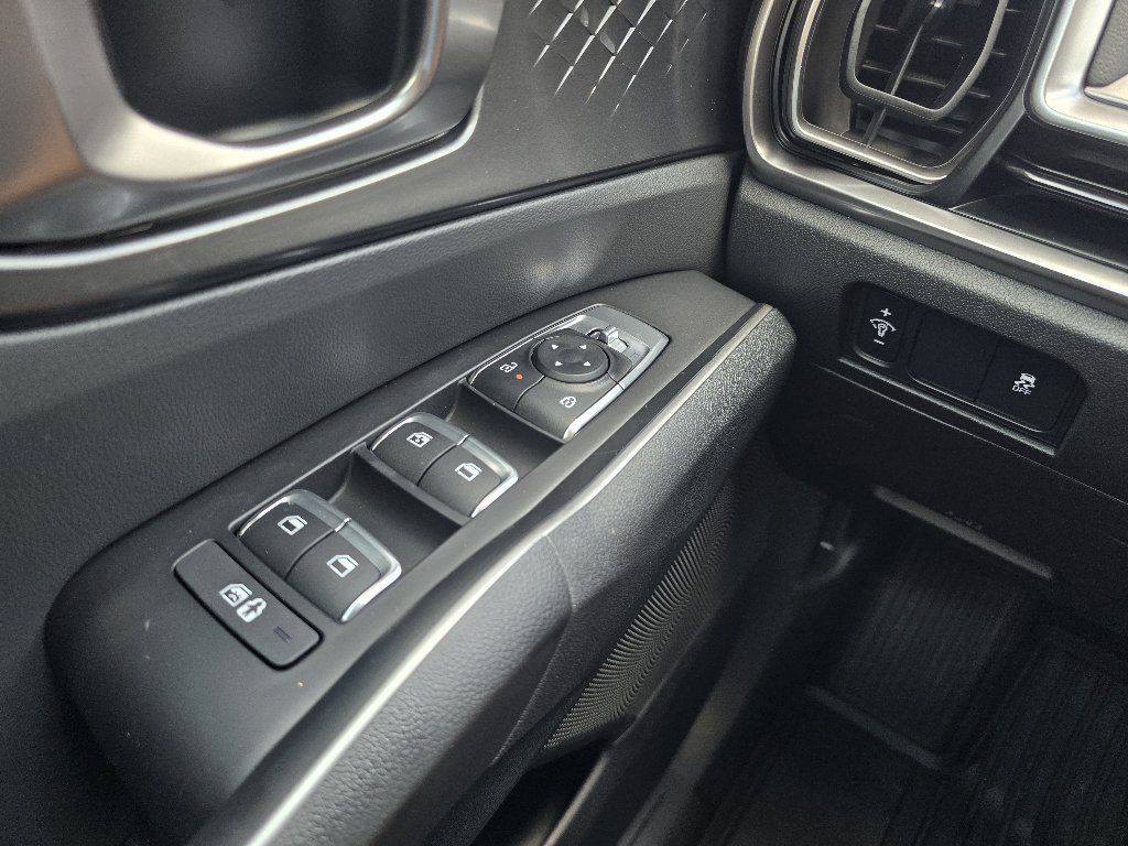 New 2026 Kia Sorento LX FWD image 12