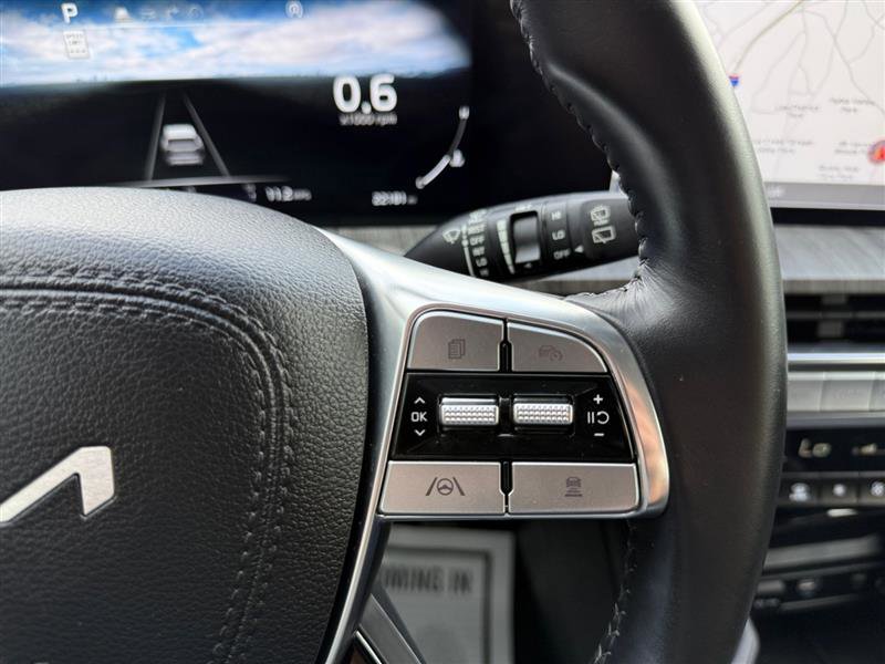 Used 2024 Kia Telluride SX image 30