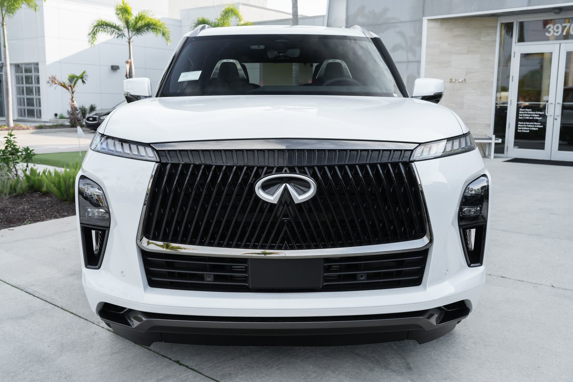 New 2026 INFINITI QX80 Autograph w/ Premium Cargo Package AWD/4WD image 4