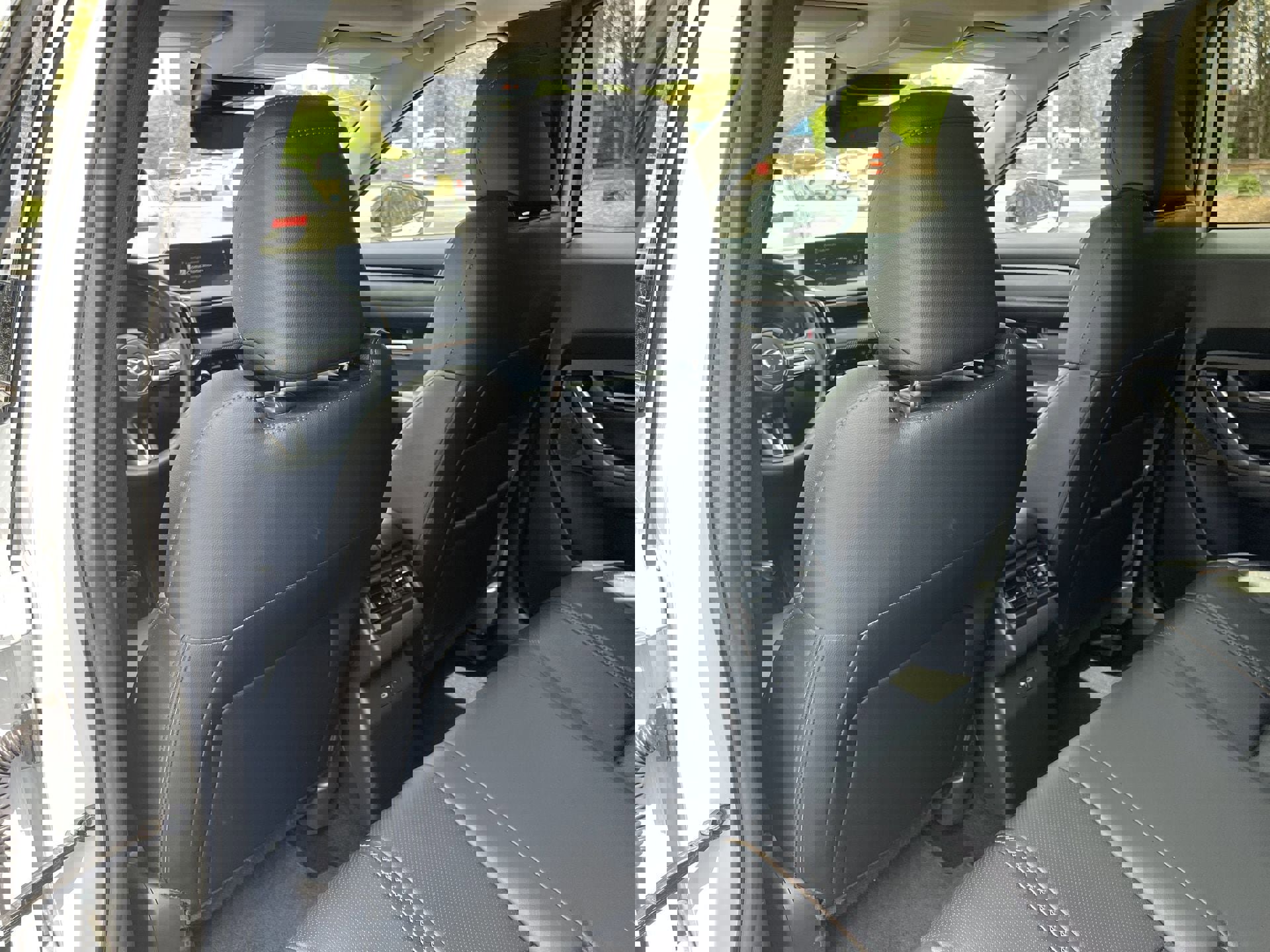 Used 2025 MAZDA CX-50 2.5 Hybrid w/ Premium Plus Pkg image 18