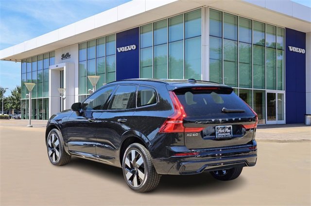 Certified 2025 Volvo XC60 T8 Plus w/ Protection Package Premier image 4