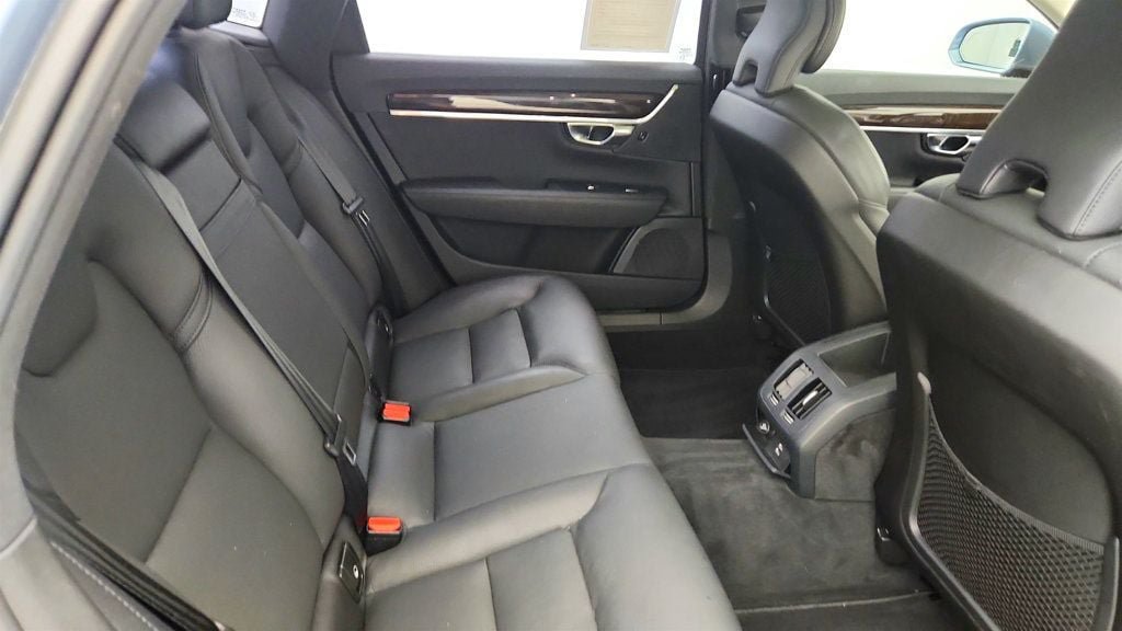Used 2019 Volvo S90 T5 Momentum FWD image 23