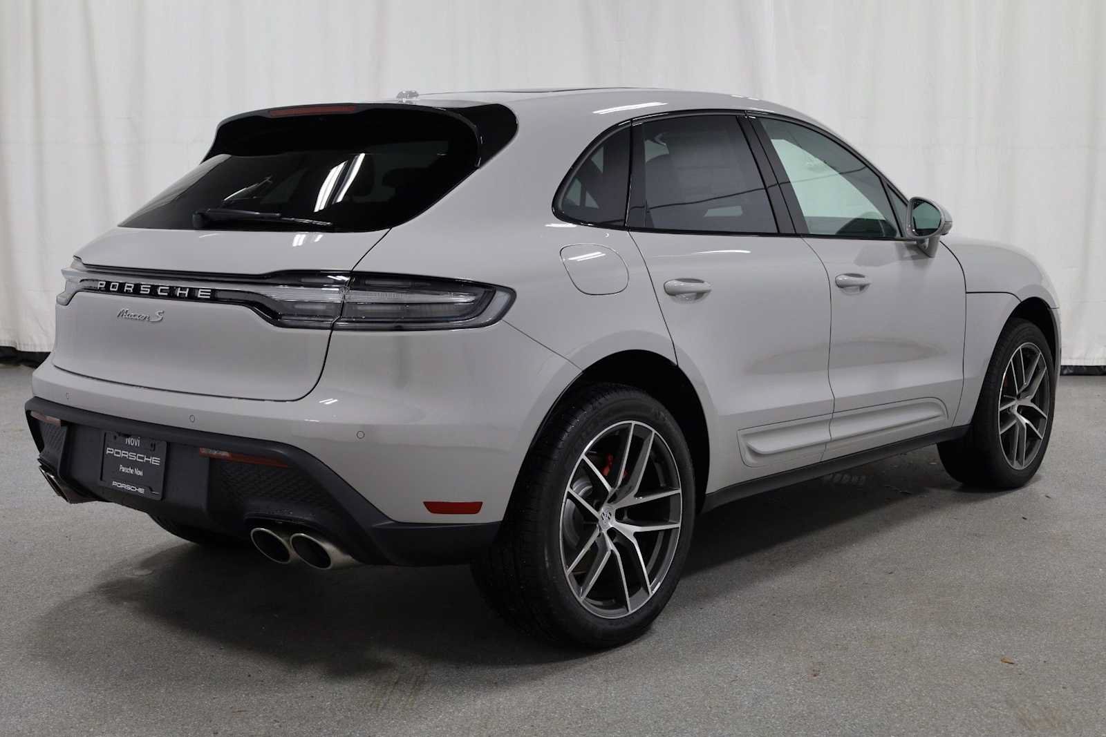 New 2026 Porsche Macan S AWD/4WD image 9