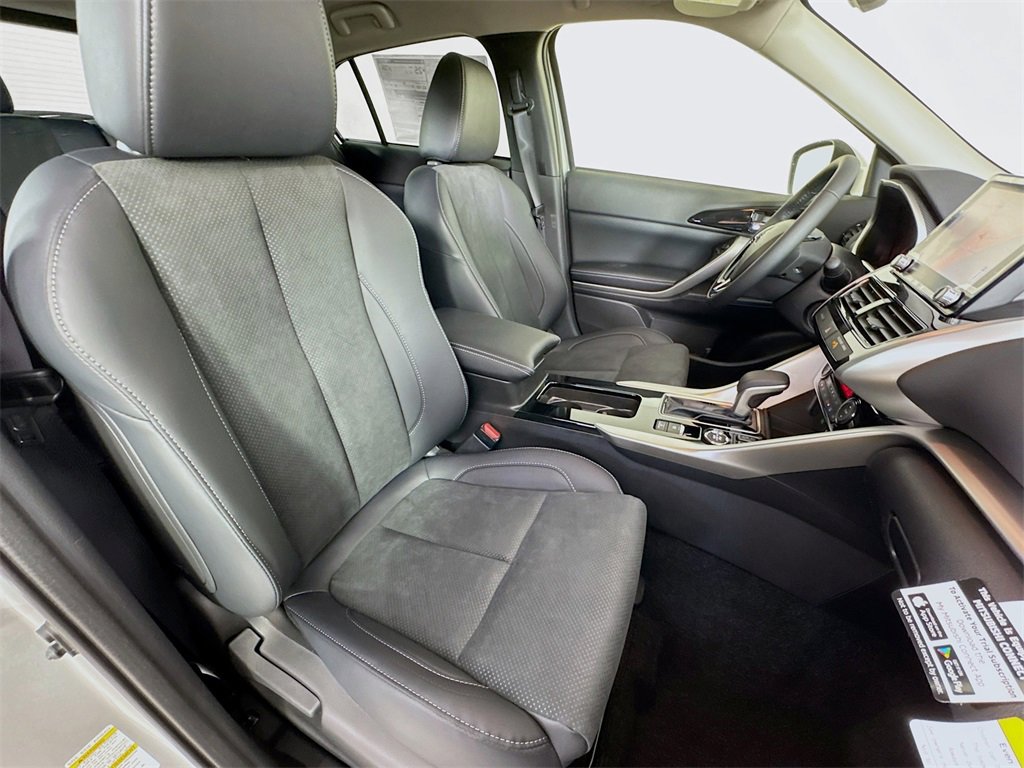 New 2025 Mitsubishi Eclipse Cross SE image 28