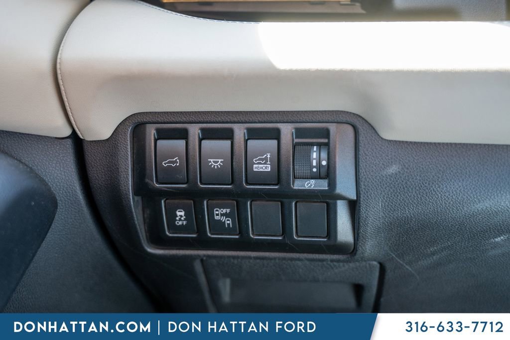 Used 2022 Subaru Ascent Touring AWD/4WD image 17