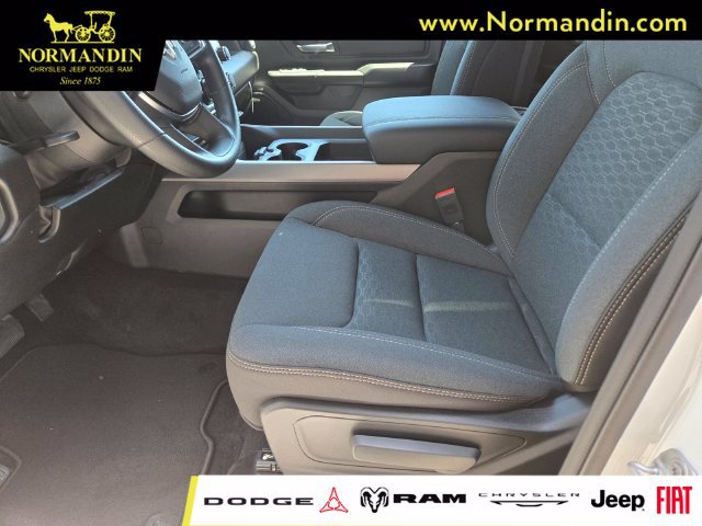 New 2026 RAM 1500 Express AWD/4WD image 6