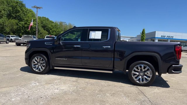 Used 2024 GMC Sierra 1500 Denali w/ Denali Reserve Package AWD/4WD image 6
