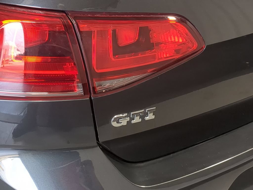 Used 2015 Volkswagen GTI S FWD image 16