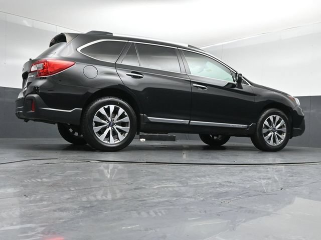 Used 2019 Subaru Outback 2.5i Touring w/ Popular Package #3A AWD/4WD image 44