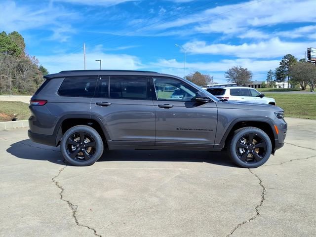 New 2025 Jeep Grand Cherokee L Limited w/ Black Appearance Package image 2