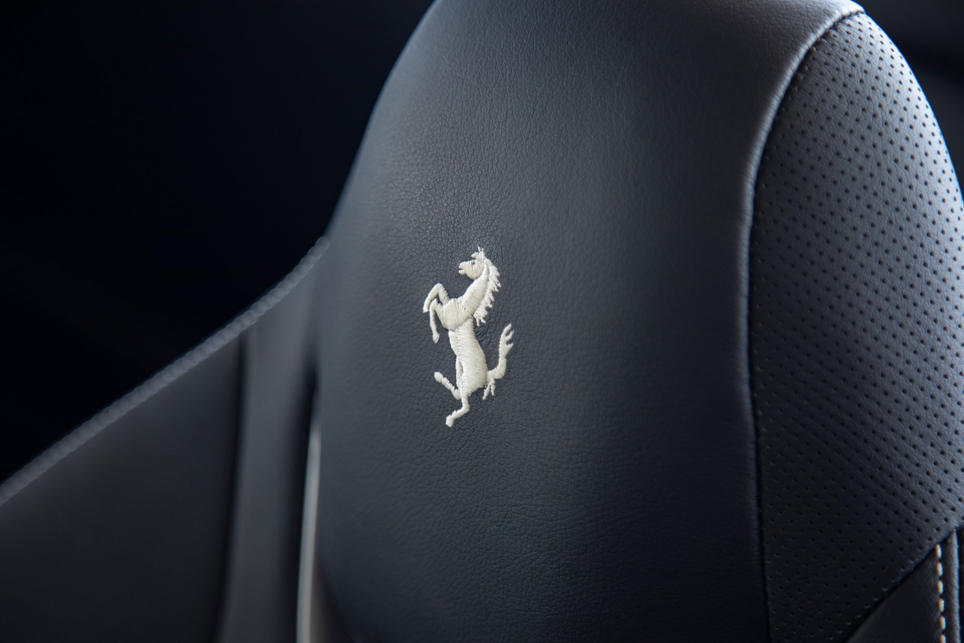 Certified 2023 Ferrari Portofino M image 30