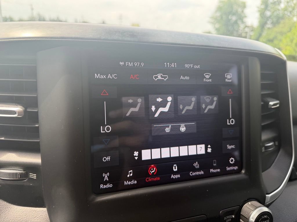 Used 2020 RAM 1500 Big Horn AWD/4WD image 22