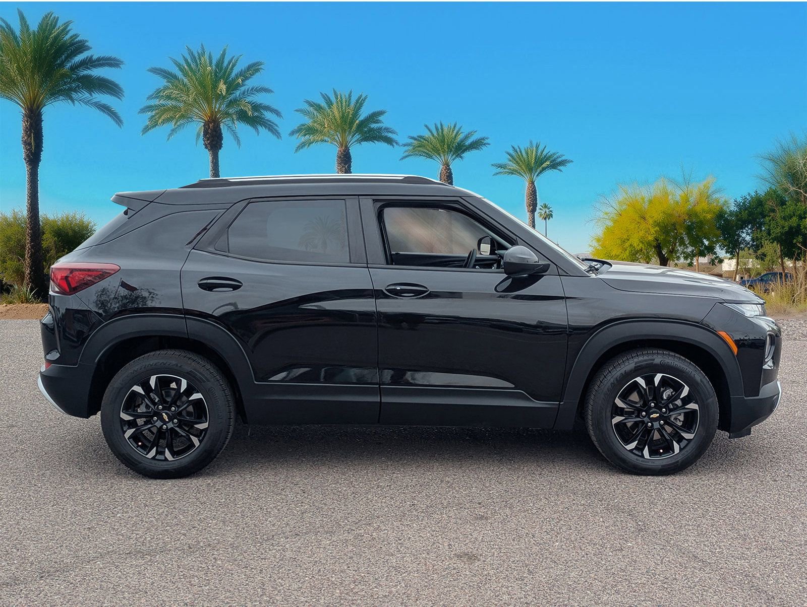 Used 2023 Chevrolet TrailBlazer LT w/ Convenience Package image 6