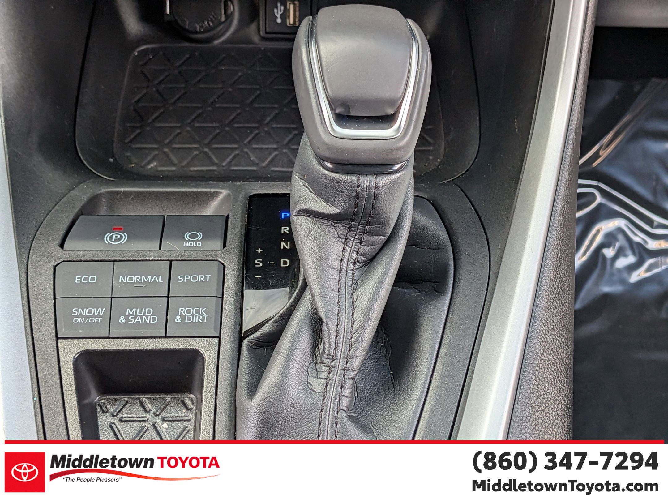 Certified 2023 Toyota RAV4 XLE Premium AWD/4WD image 27