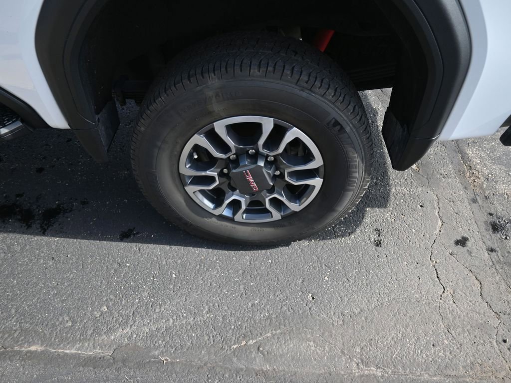 Used 2021 GMC Sierra 2500 AT4 w/ AT4 Preferred Package image 21