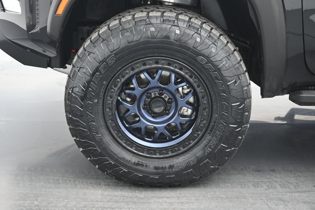 Used 2023 Nissan Frontier PRO-4X w/ Pro Convenience Package AWD/4WD image 25