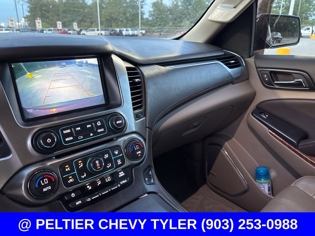 Used 2019 Chevrolet Suburban Premier AWD/4WD image 17