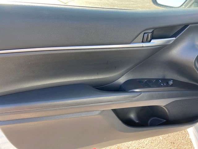 Used 2023 Toyota Camry SE image 14