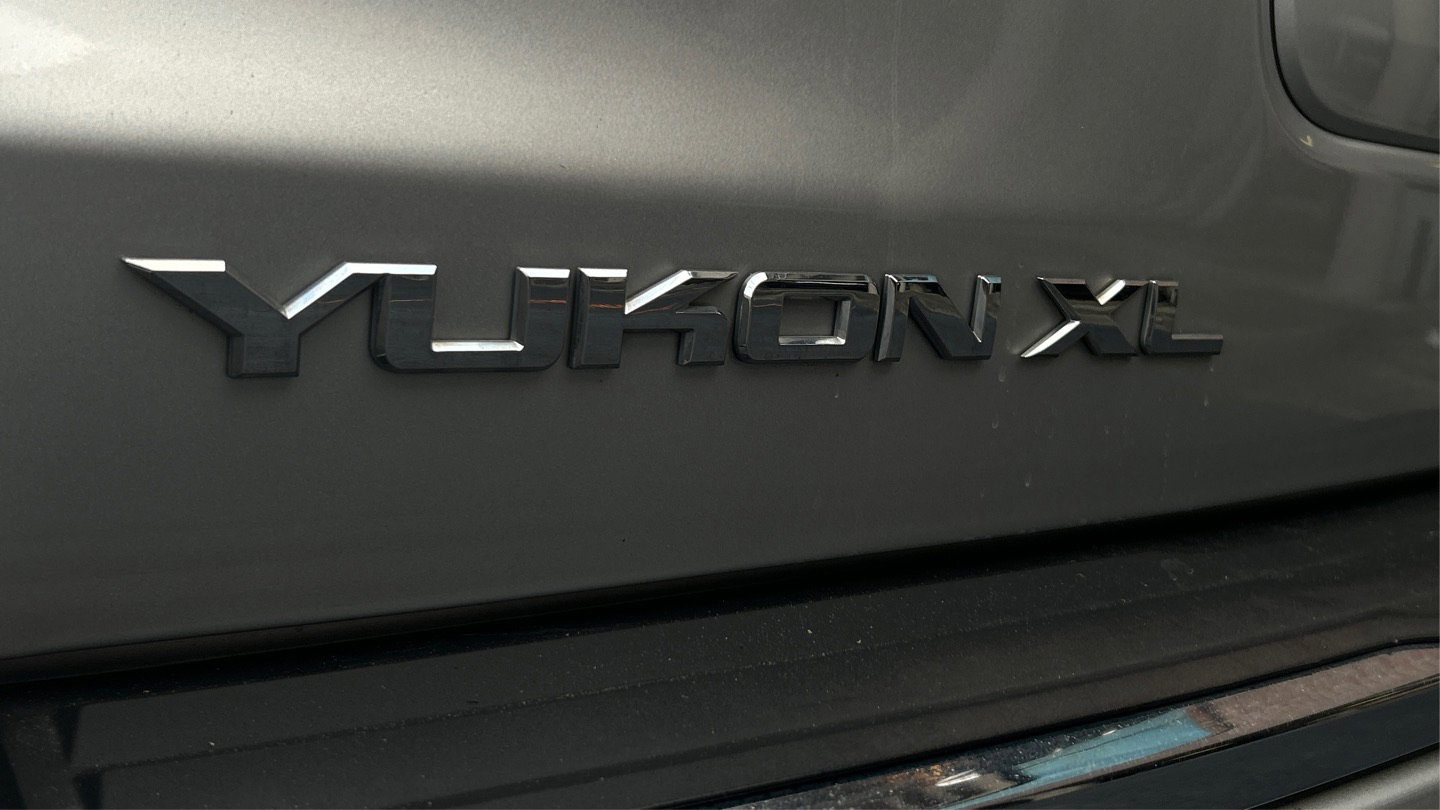 Used 2020 GMC Yukon XL Denali image 21