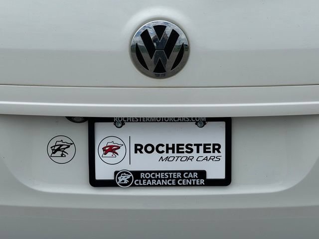 Used 2010 Volkswagen Routan SEL FWD image 44