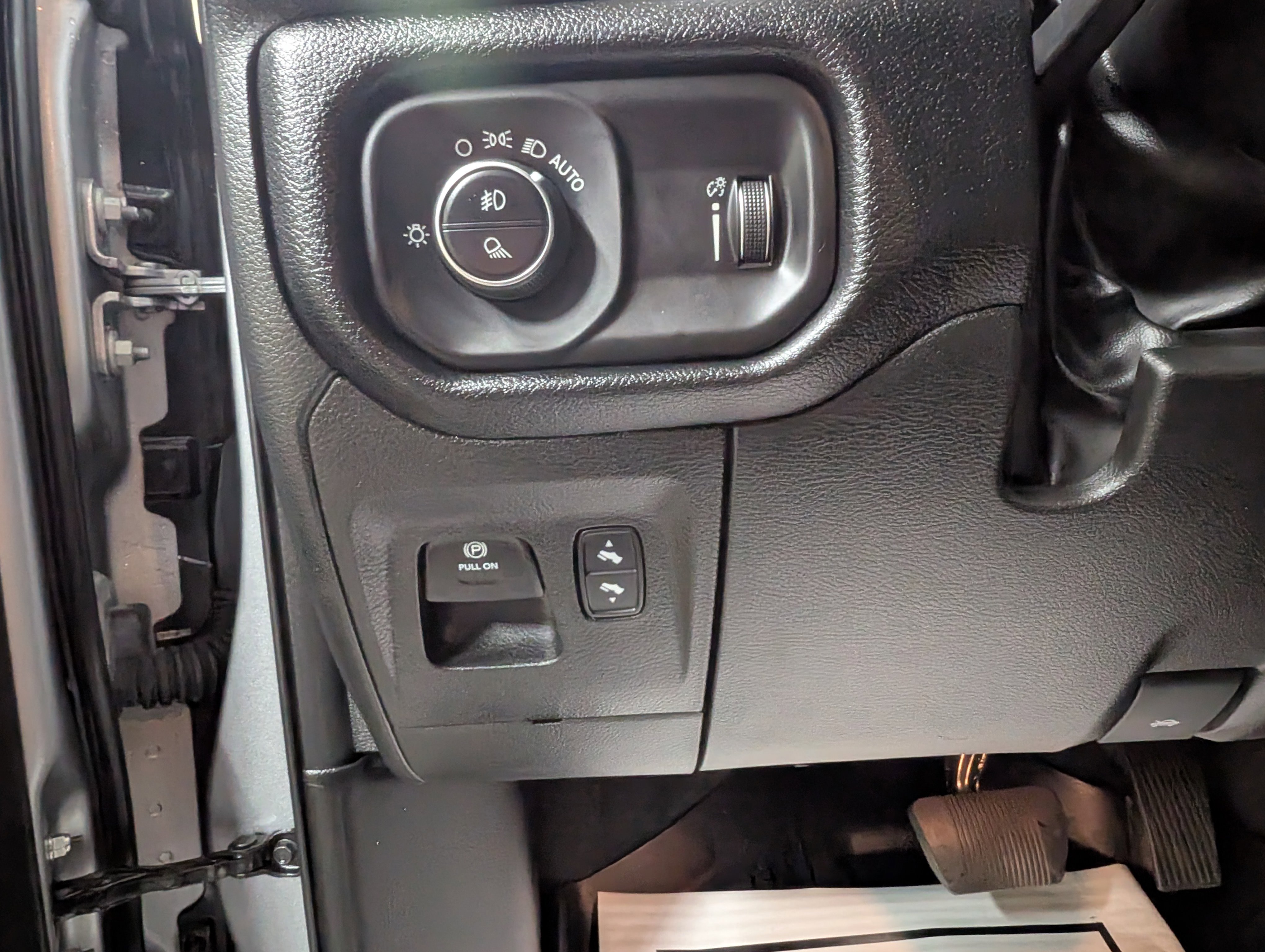 Used 2022 RAM 1500 Big Horn image 9