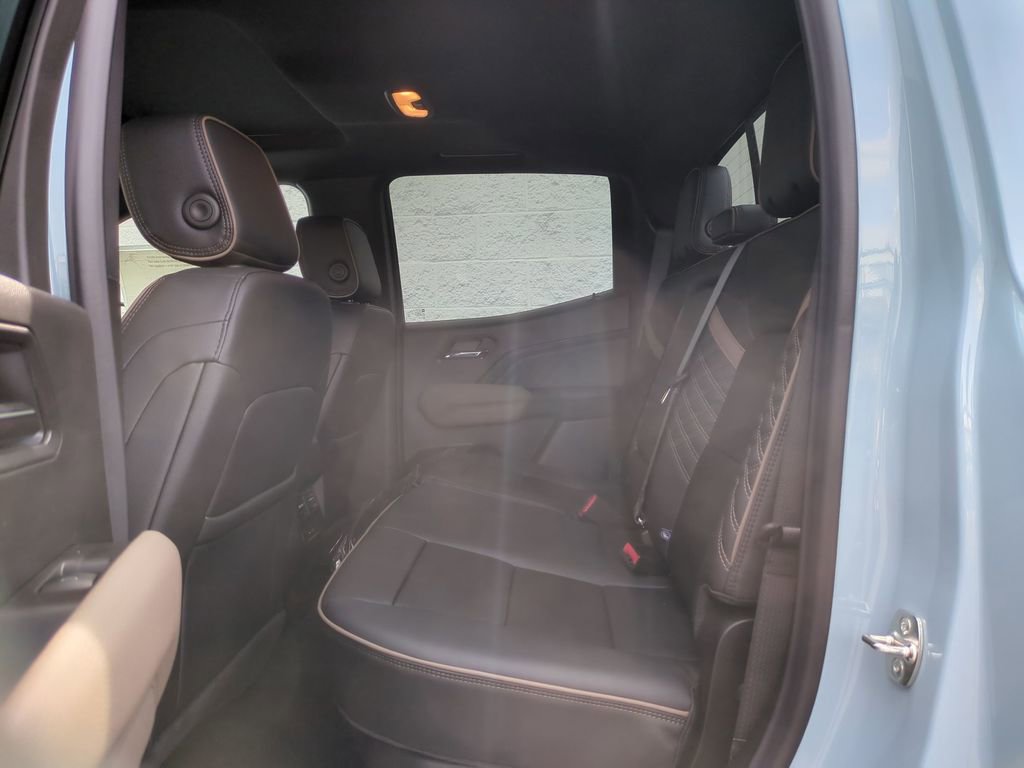 New 2026 GMC Canyon Denali image 15