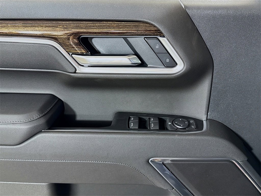 New 2026 GMC Sierra 1500 Elevation image 16
