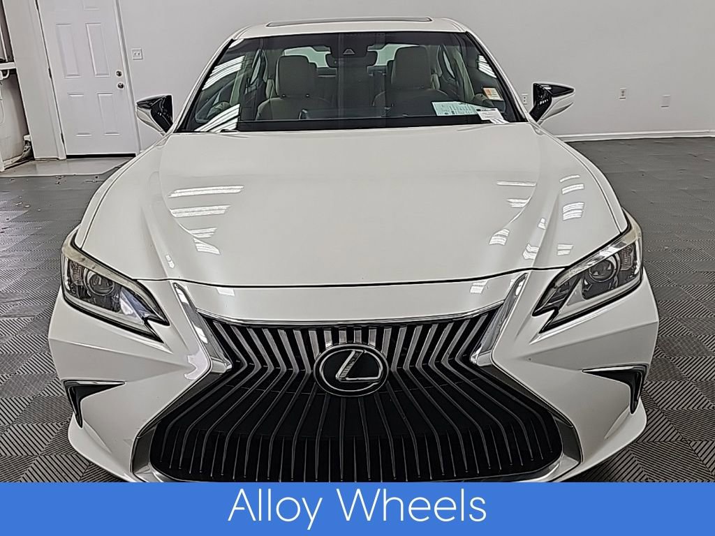 Used 2019 Lexus ES 350 image 4
