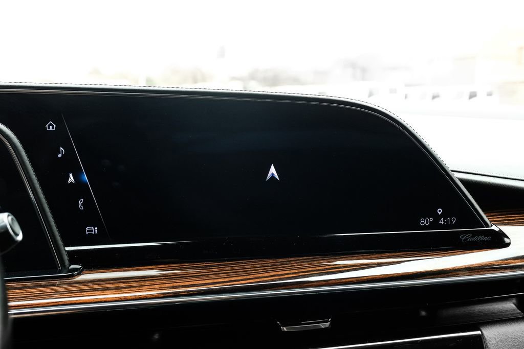 Used 2021 Cadillac Escalade Premium Luxury w/ Driver Assist Tech Package AWD/4WD image 33