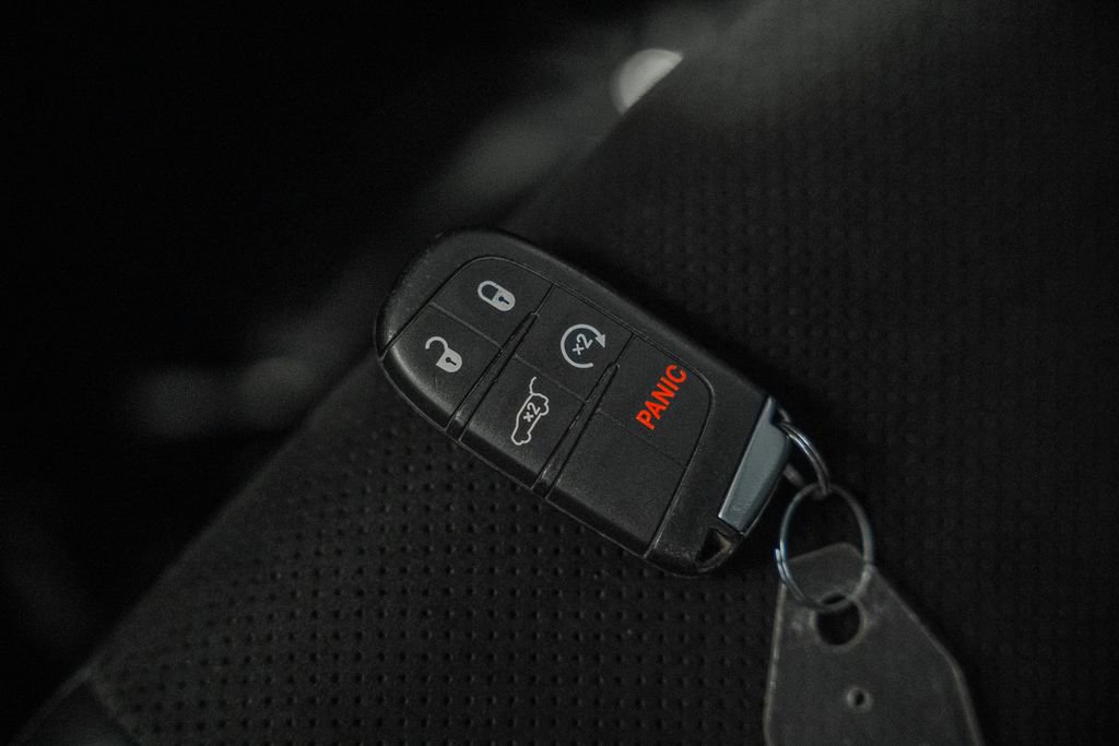 Used 2022 Dodge Durango R/T w/ Blacktop Package image 56