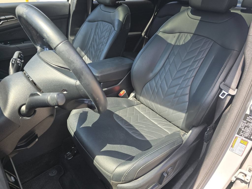 Used 2025 Kia Sportage X-Line w/ Premium Package AWD/4WD image 24