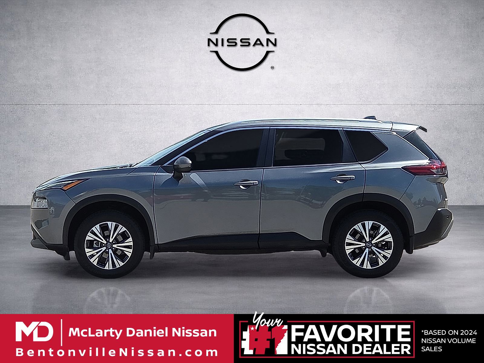 Used 2022 Nissan Rogue SV w/ SV Premium Package FWD image 3