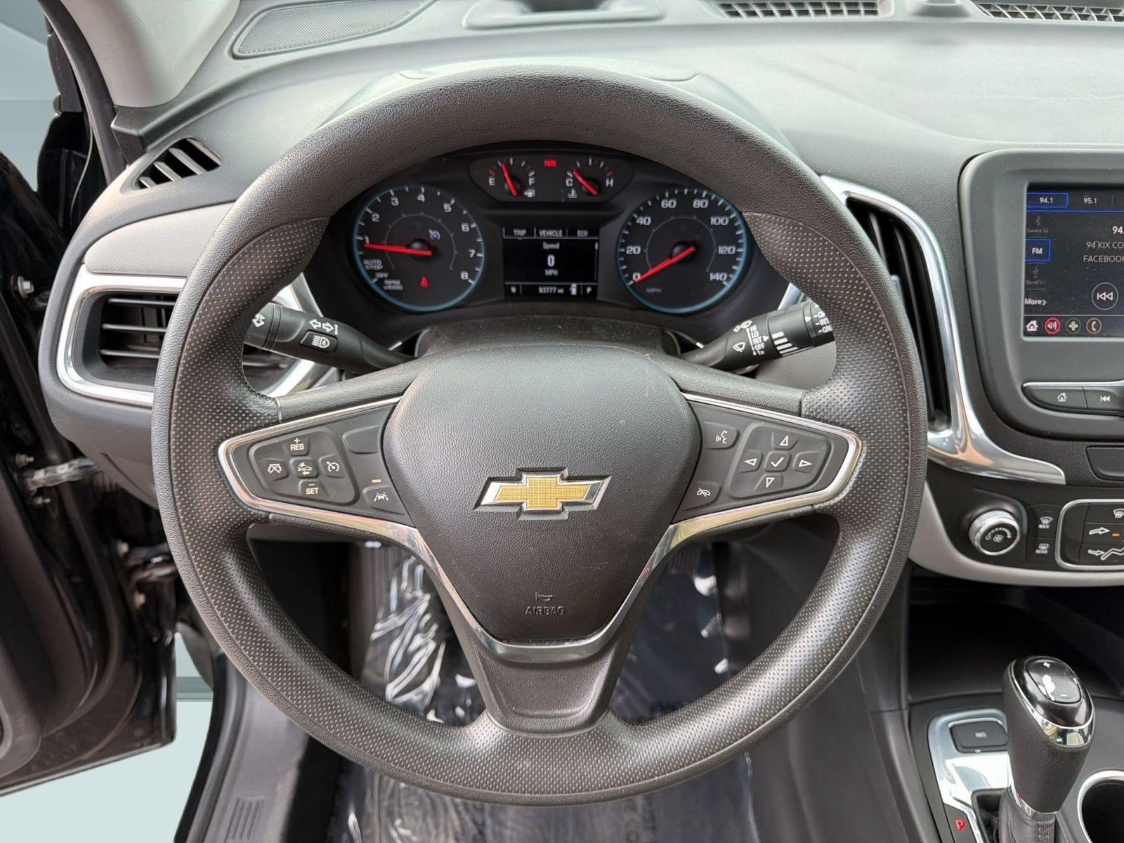 Used 2020 Chevrolet Equinox LS w/ LS Convenience Package AWD/4WD image 11