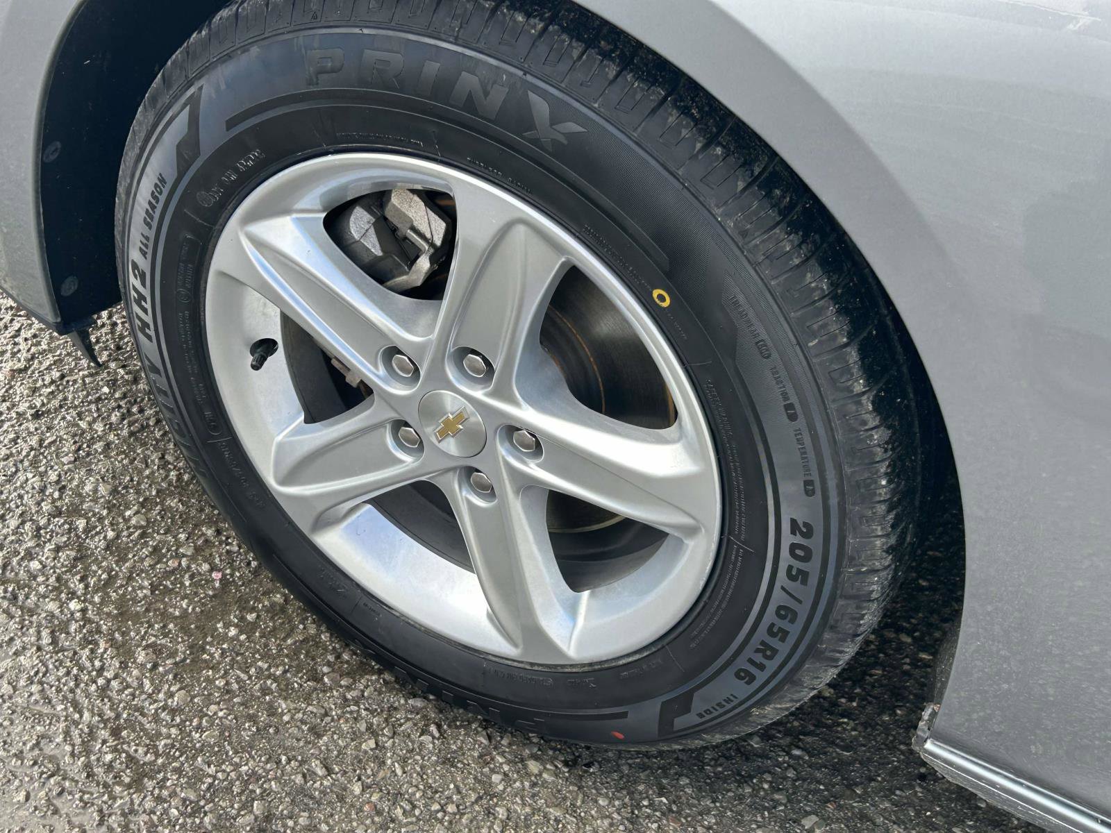 Used 2024 Chevrolet Malibu LT image 9